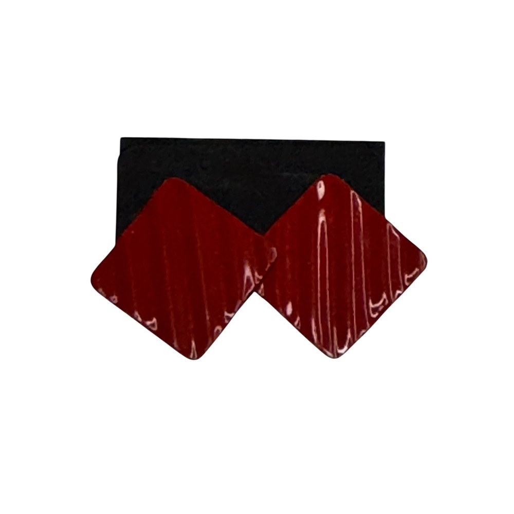 Vintage Red Enamel Diamond Geometric Clip On Earrings Ribbed Retro 80s Y2K